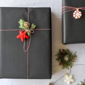DIY Christmas Wrapping Decor