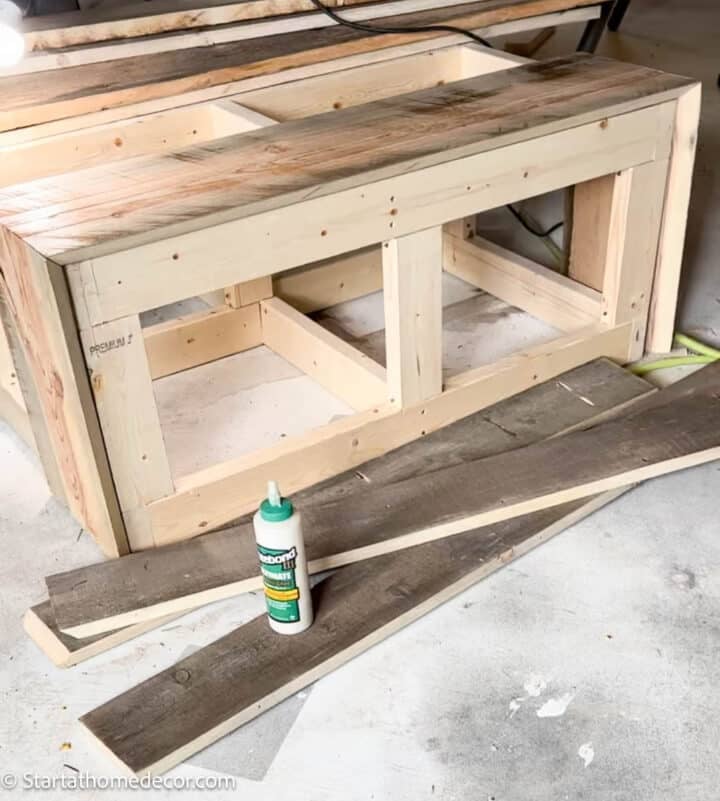 The Ultimate Guide to Building a DIY Rustic Coffee Table - Start at ...