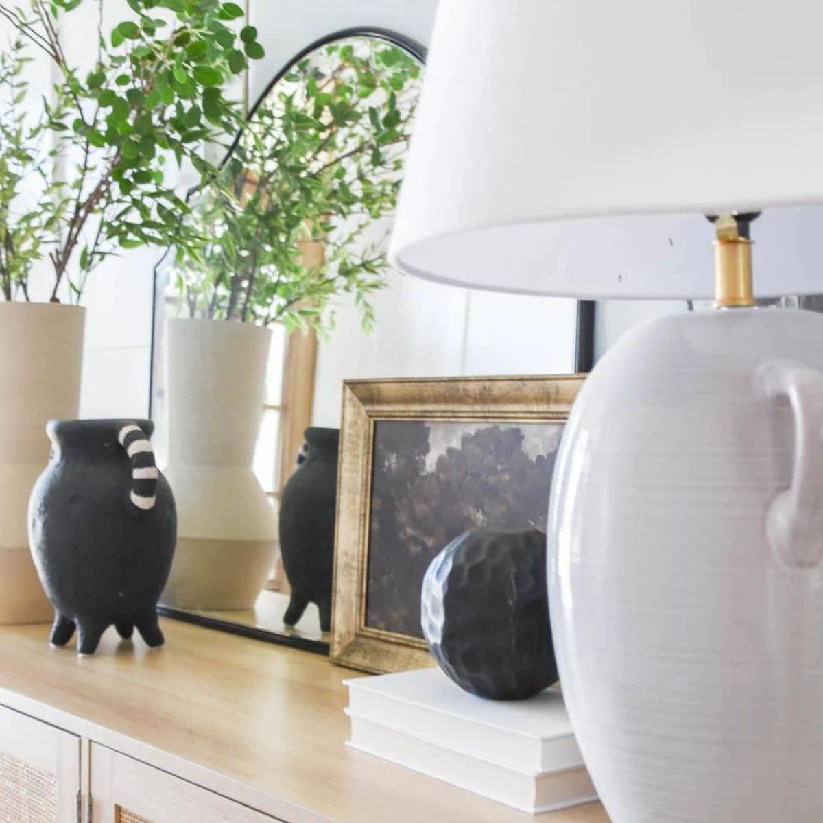 Guide to Creating PinterestWorthy Entryway Table Decor Start at Home