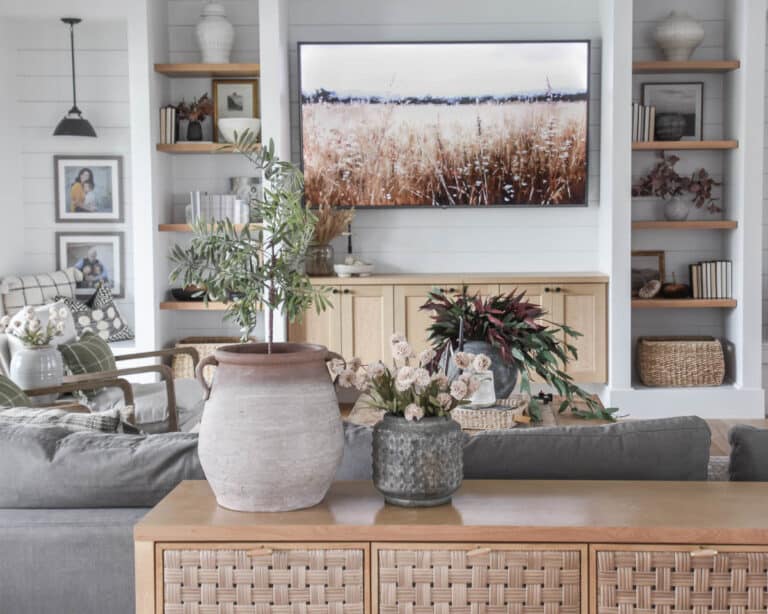 The Ultimate Guide to Displaying Free Art for a Smart TV - Brooke ...