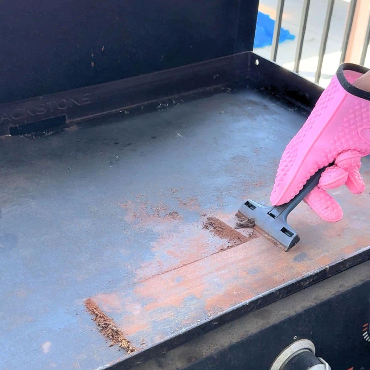 how to get rust off of a blackstone